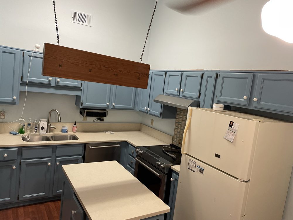 Two-tone kitchen with slate blue lowers